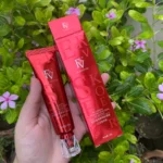 FV Waterproof Dewy Foundation with Natural Finish Nourishing Ivory 30g